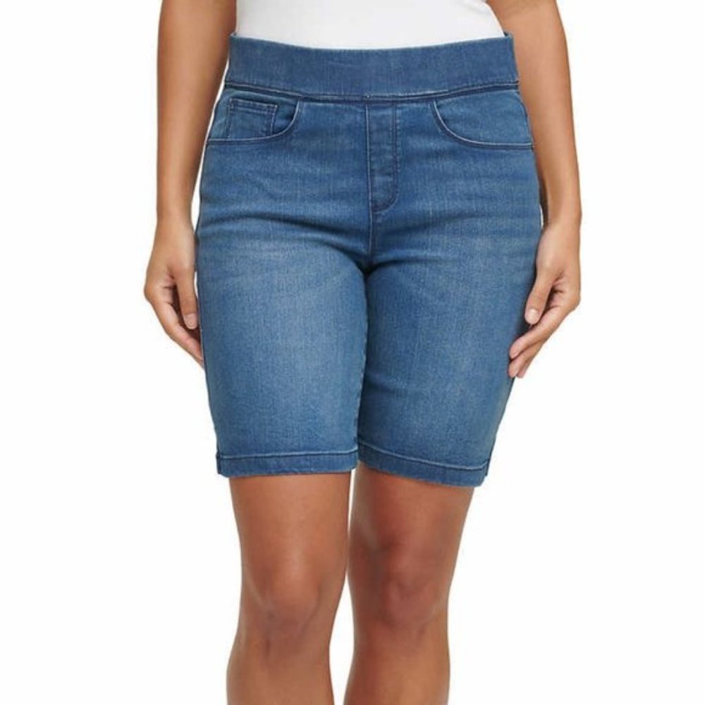DKNY Ladies' Pull On Bermuda Short